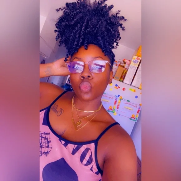 🧩🧩🧩I’m live!! Come get ran for hours!!! Yours and mine  🧩🧩💃🏾😘🌴🍹🎶🇬🇩💕🙏🏾🧩🚌 - Picture 9 of 17